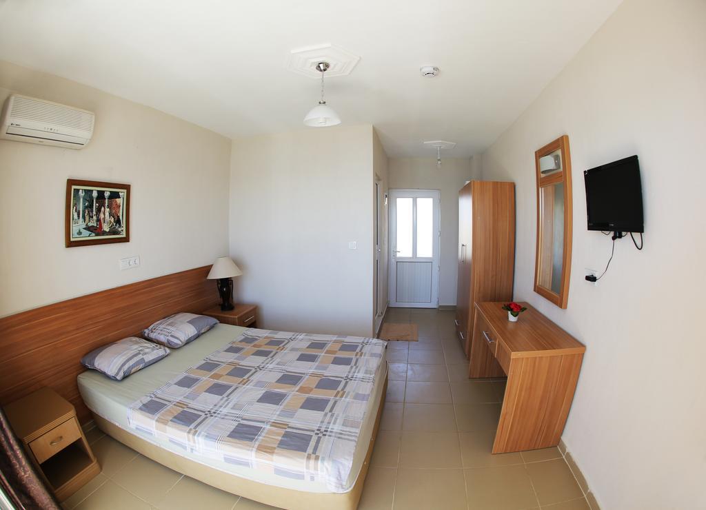 Mavi Cennet Camping Caravan Kızılot Chambre photo